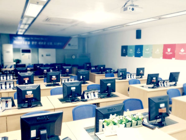 지속적인 교육과 코칭이 이루어지는 교육장