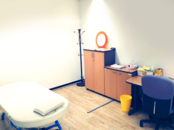 전문마사지사가 피로를 씻어주는 헬스케어실