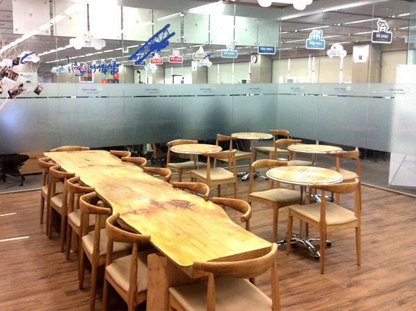 냉장고, 전자레인지가 구비된 상담원 휴게실